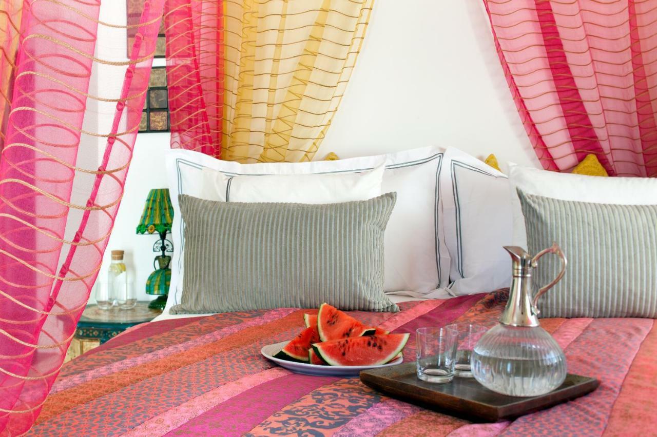 Cali Deluxe Holidays, Sesimbra Luaran gambar